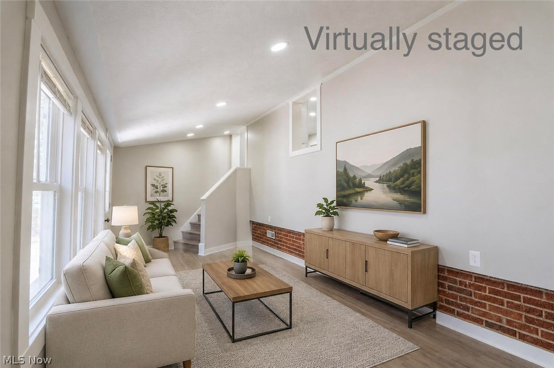 37 Arlington Circle Wickliffe OH 44092