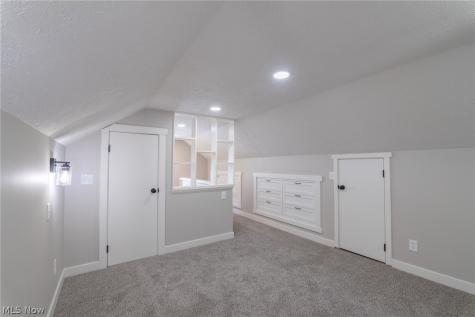 37 Arlington Circle Wickliffe OH 44092