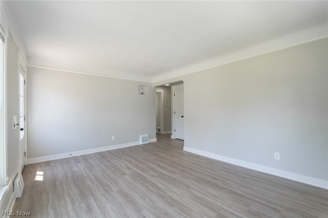 37 Arlington Circle Wickliffe OH 44092