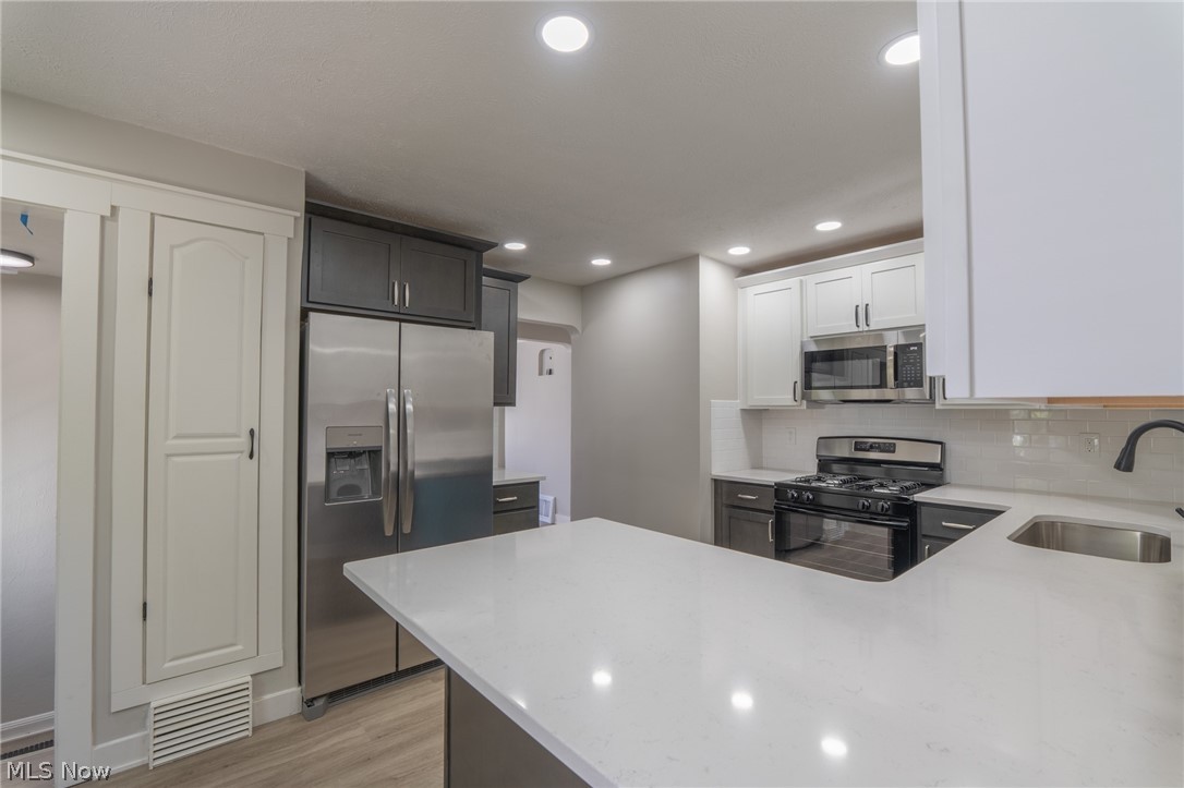 37 Arlington Circle Wickliffe OH 44092