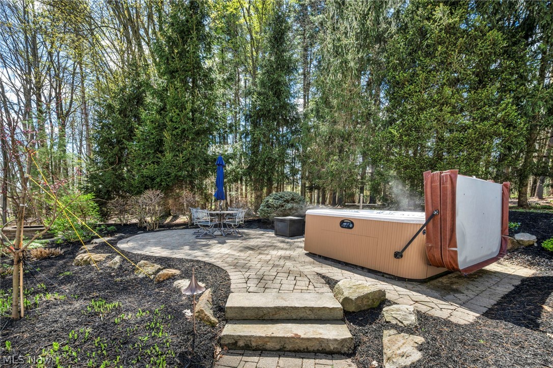 11280 Beechnut Lane Chardon OH 44024