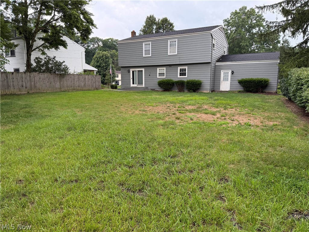 909 Thistle Place SE Warren OH 44484