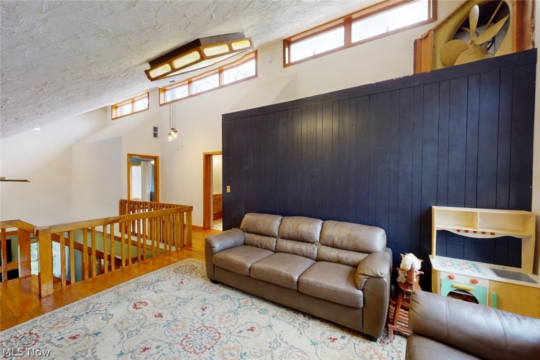 682 Rural Road Eastlake OH 44095
