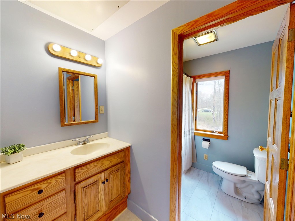 682 Rural Road Eastlake OH 44095