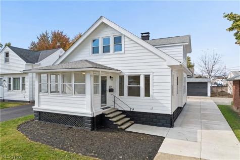 1514 Woodrow Avenue Mayfield Heights OH 44124