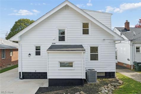 1514 Woodrow Avenue Mayfield Heights OH 44124
