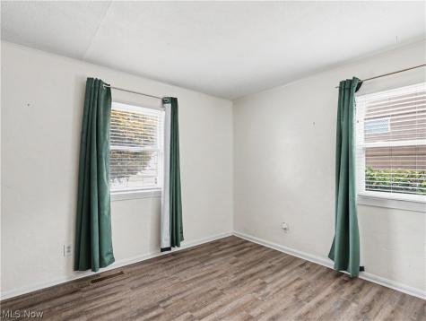 2180 Schubert Street Cuyahoga Falls OH 44221