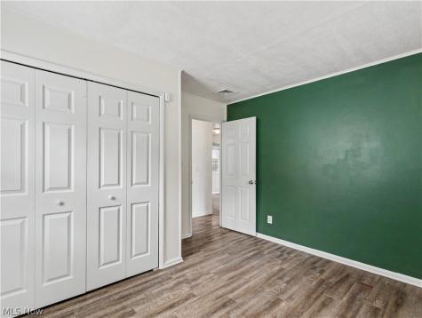 2180 Schubert Street Cuyahoga Falls OH 44221