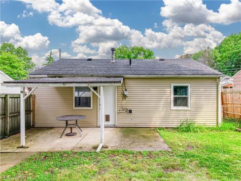 2180 Schubert Street Cuyahoga Falls OH 44221