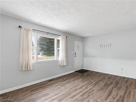 2180 Schubert Street Cuyahoga Falls OH 44221