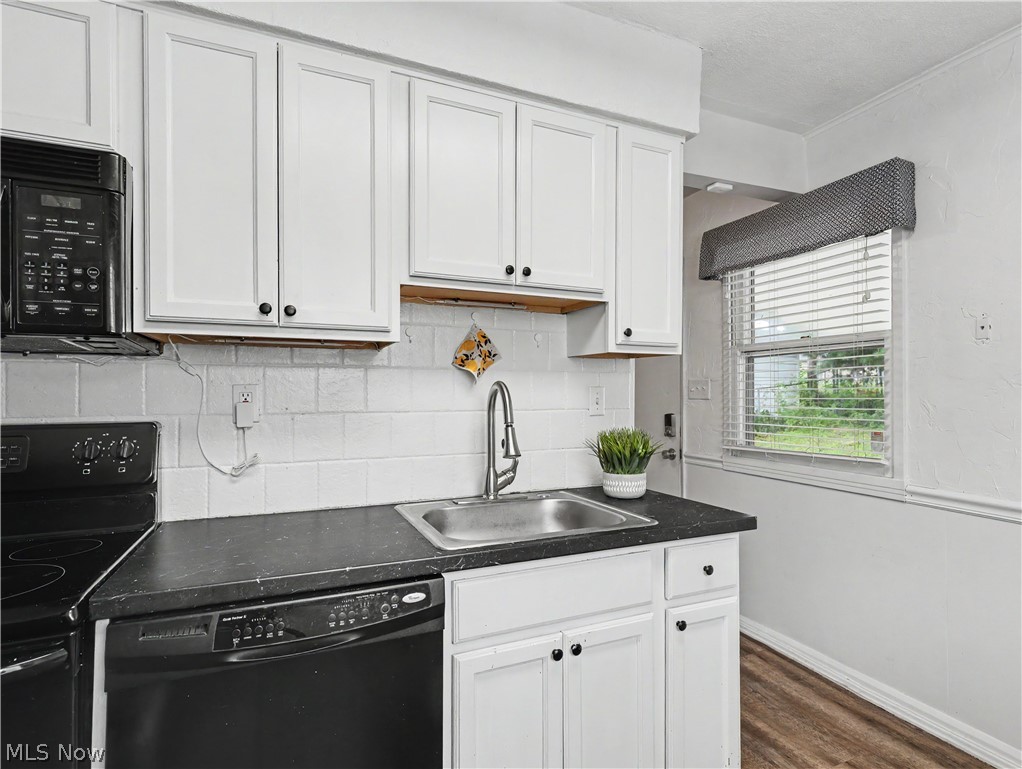 2180 Schubert Street Cuyahoga Falls OH 44221