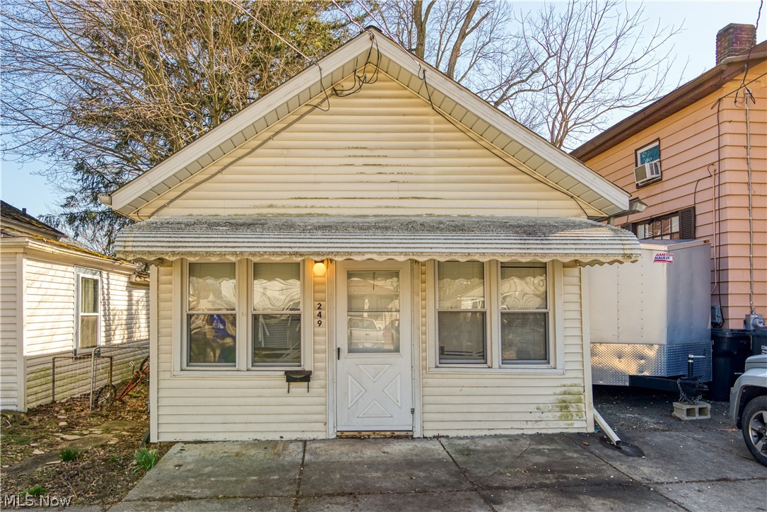 249 W Harris Avenue Ravenna OH 44266