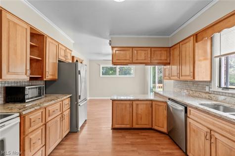 12685 Primrose Drive NE Hartville OH 44632