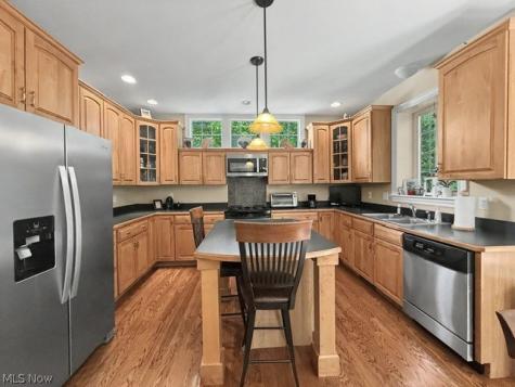 345 Knollwood Trail Richmond Heights OH 44143
