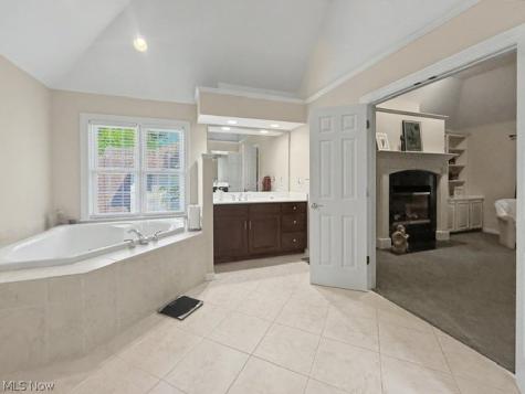 345 Knollwood Trail Richmond Heights OH 44143
