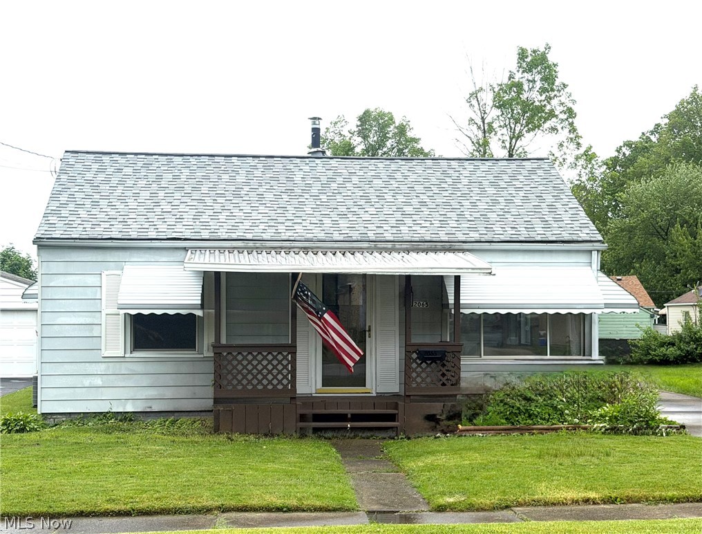 2065 Clermont Avenue NE Warren OH 44483