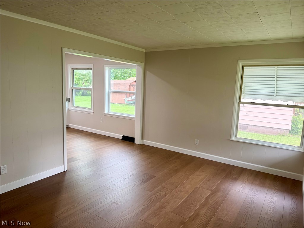 2065 Clermont Avenue NE Warren OH 44483