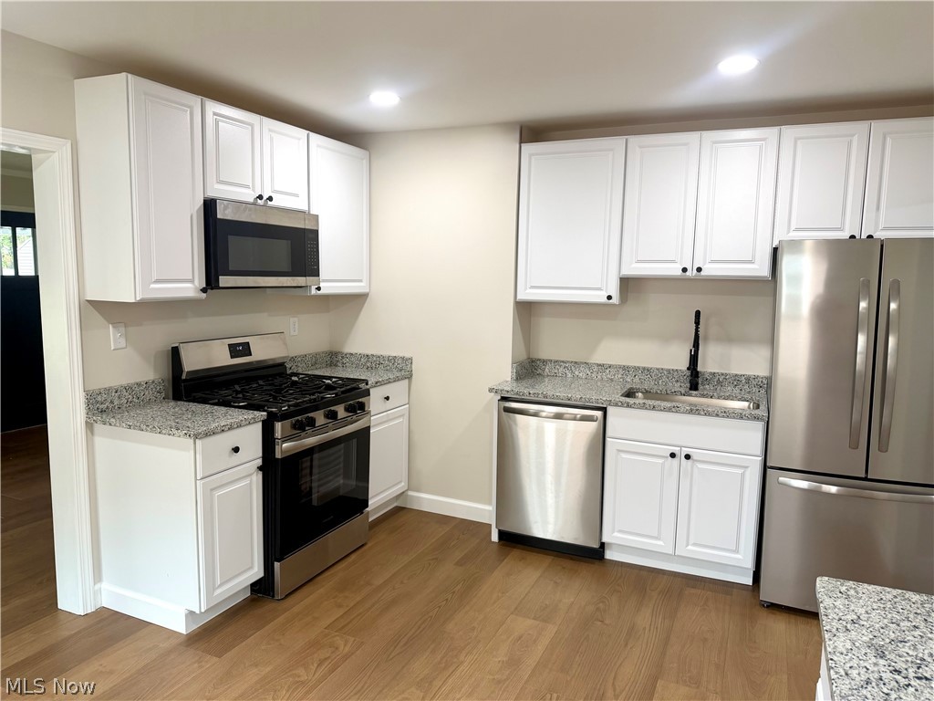 2065 Clermont Avenue NE Warren OH 44483
