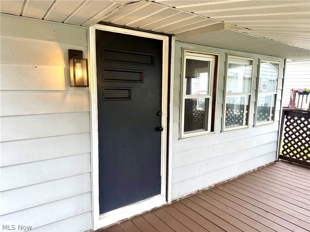 2065 Clermont Avenue NE Warren OH 44483