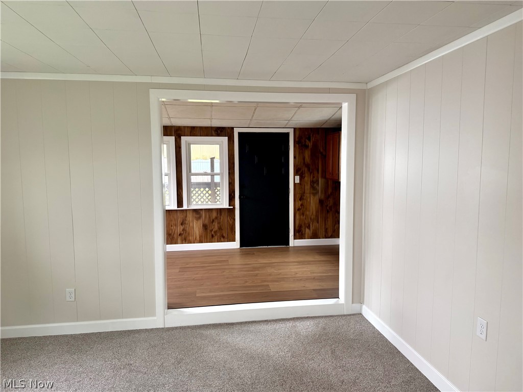 2065 Clermont Avenue NE Warren OH 44483
