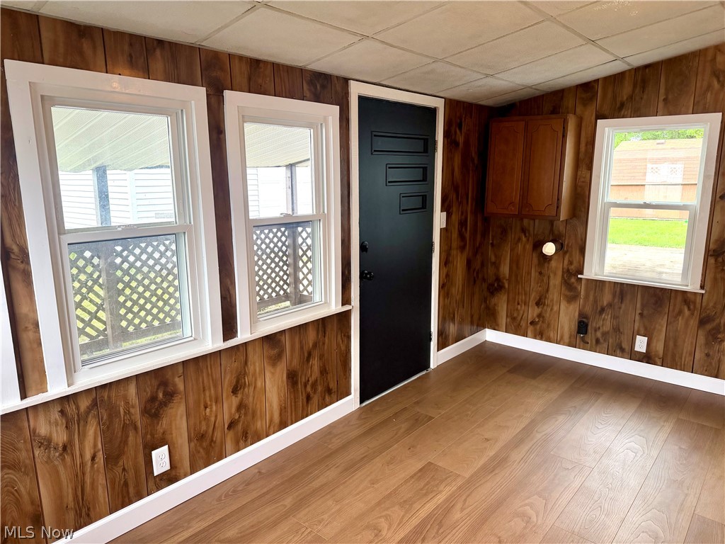 2065 Clermont Avenue NE Warren OH 44483