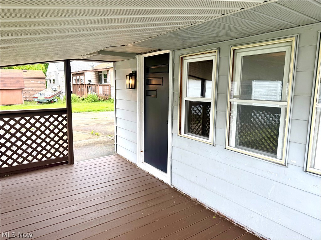 2065 Clermont Avenue NE Warren OH 44483