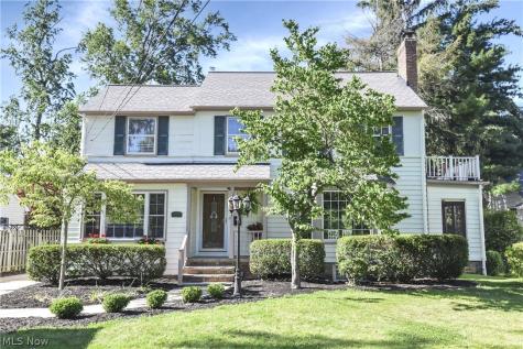 28302 W Oviatt Road Bay Village OH 44140