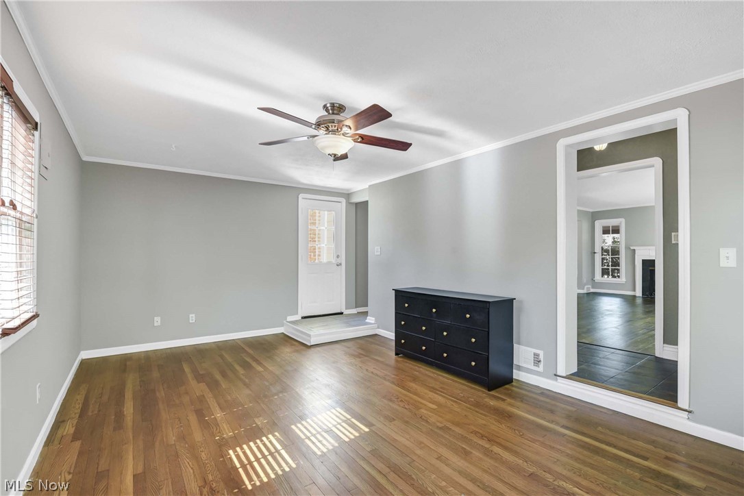 28302 W Oviatt Road Bay Village OH 44140