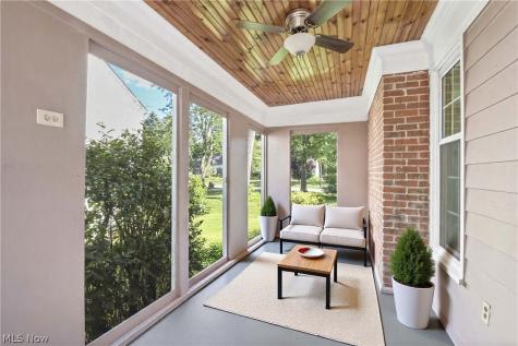 28302 W Oviatt Road Bay Village OH 44140