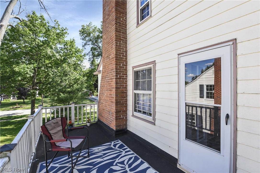 28302 W Oviatt Road Bay Village OH 44140