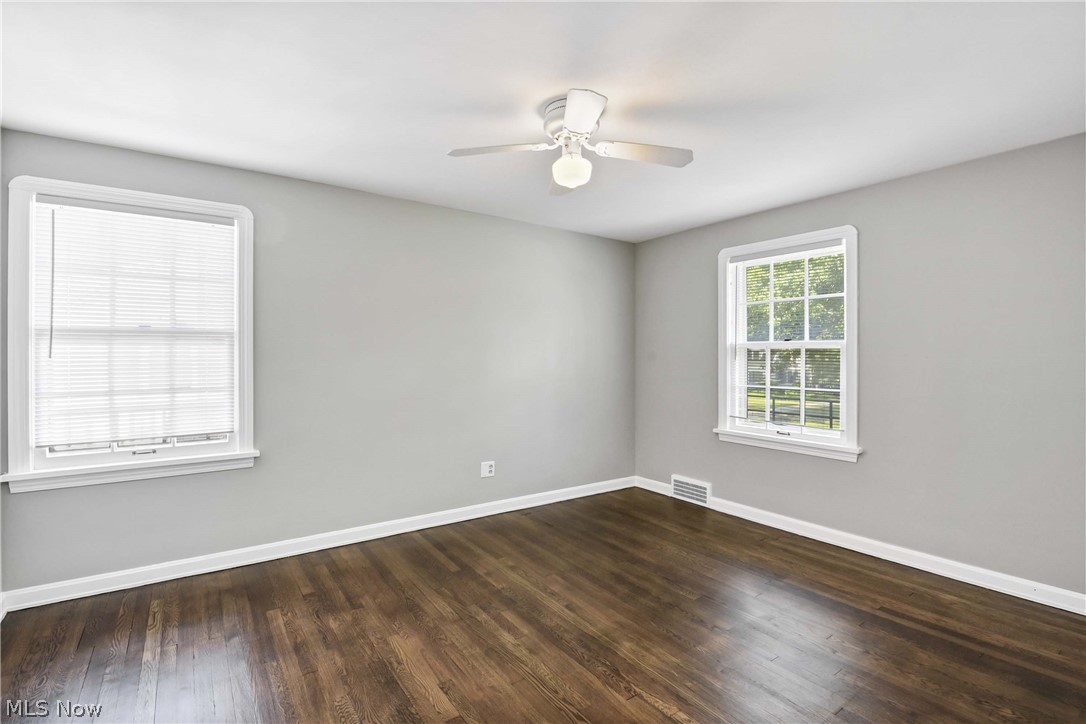 28302 W Oviatt Road Bay Village OH 44140
