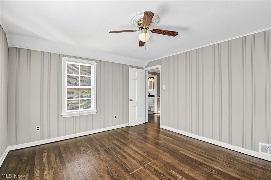 28302 W Oviatt Road Bay Village OH 44140