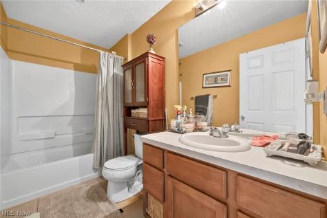 9788 Nicole Lane Olmsted Twp OH 44138