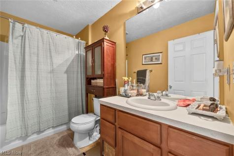 9788 Nicole Lane Olmsted Twp OH 44138