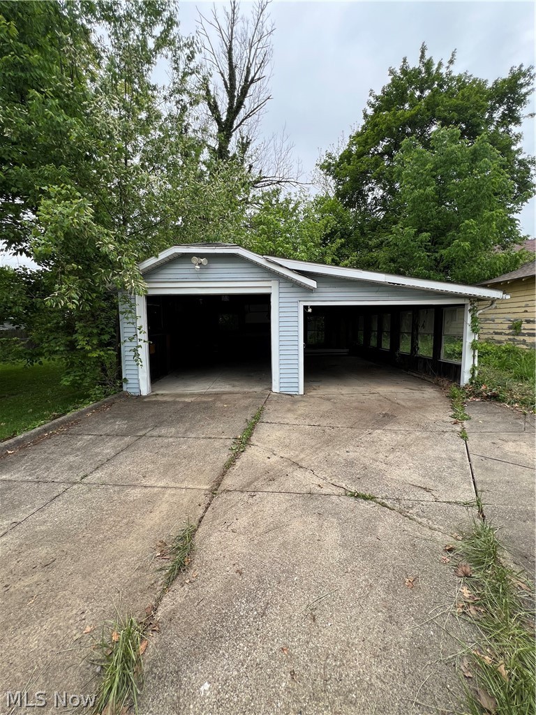 797 Stoner Street Akron OH 44320