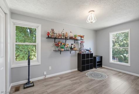 4185 Lake Vista Road Akron OH 44319