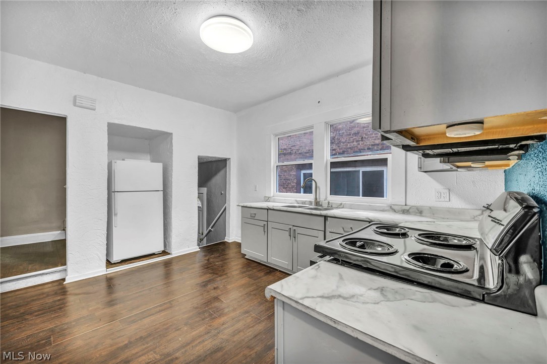 1677 Carlyon Road East Cleveland OH 44112