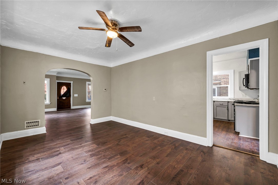 1677 Carlyon Road East Cleveland OH 44112