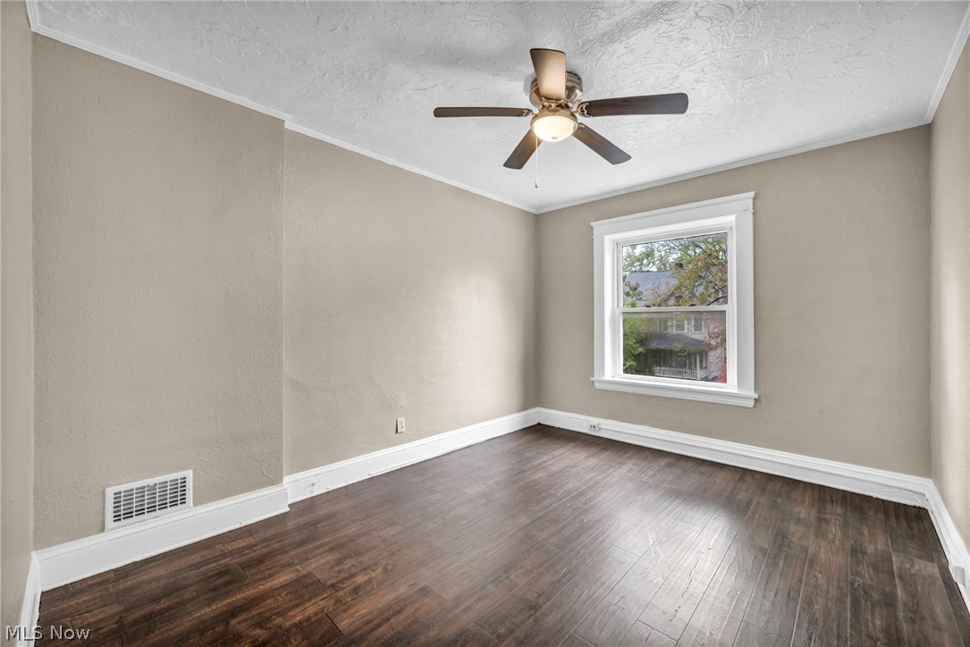 1677 Carlyon Road East Cleveland OH 44112