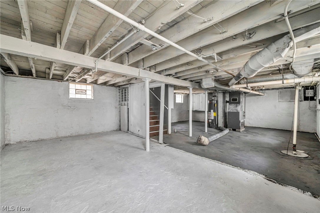 1677 Carlyon Road East Cleveland OH 44112