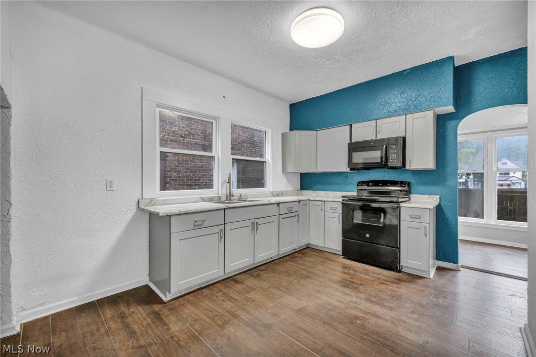 1677 Carlyon Road East Cleveland OH 44112