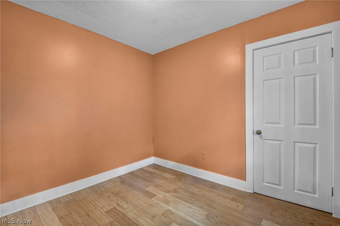 1382 Honodle Avenue Akron OH 44305