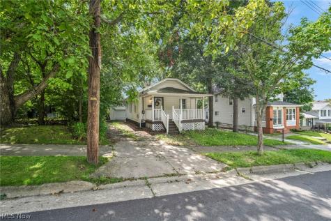 1382 Honodle Avenue Akron OH 44305