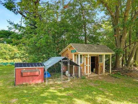 149 N Medina Line Road Medina OH 44256