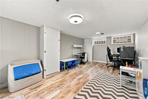9310 Orchard Avenue Brooklyn OH 44144