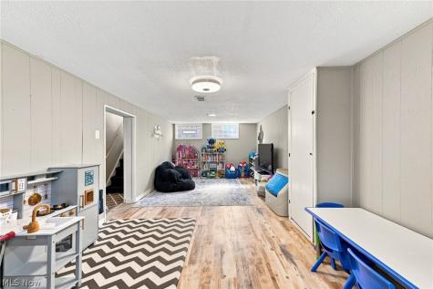 9310 Orchard Avenue Brooklyn OH 44144