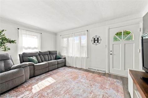 9310 Orchard Avenue Brooklyn OH 44144