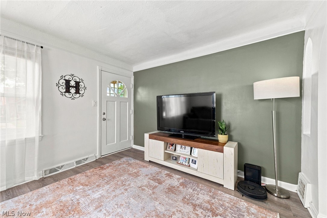 9310 Orchard Avenue Brooklyn OH 44144