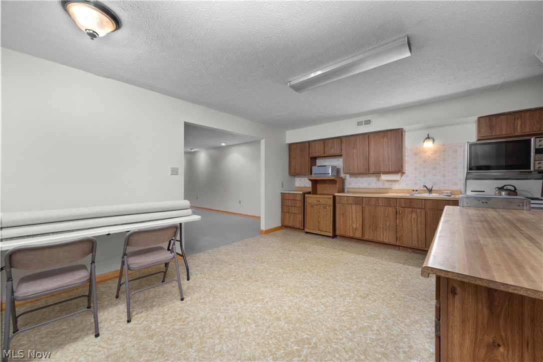 13696 West Road Oberlin OH 44074
