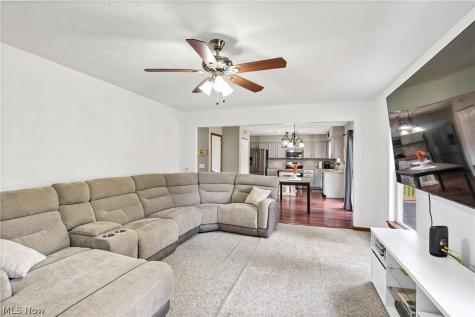 2144 Reserve Circle N Lorain OH 44053